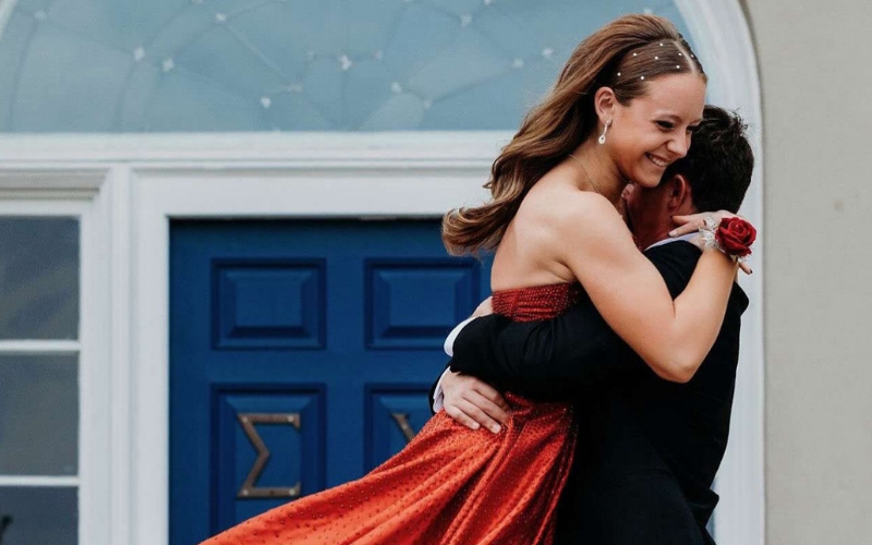 Twirl Prom: When to Shop for Your Prom Dress