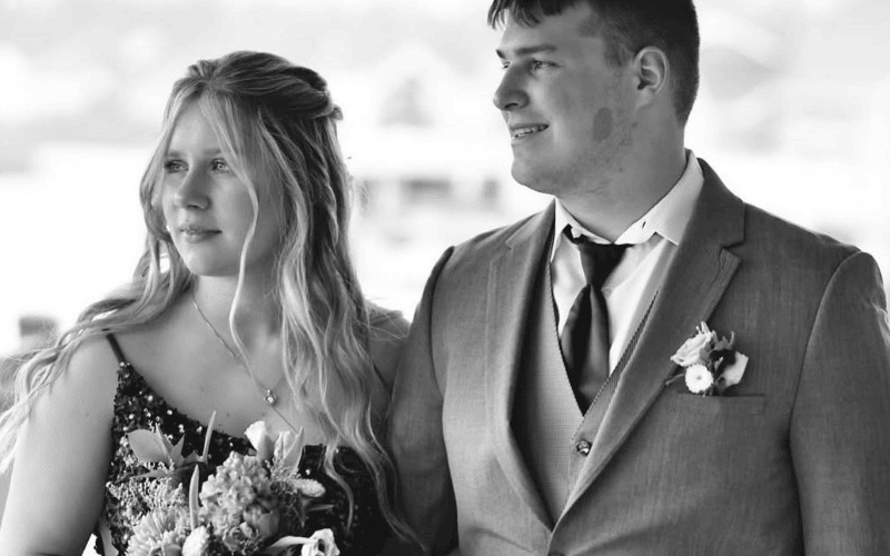 Ultimate Style Guide: Matching Prom Dress and Tuxedo Ideas and Tips for Every Couple