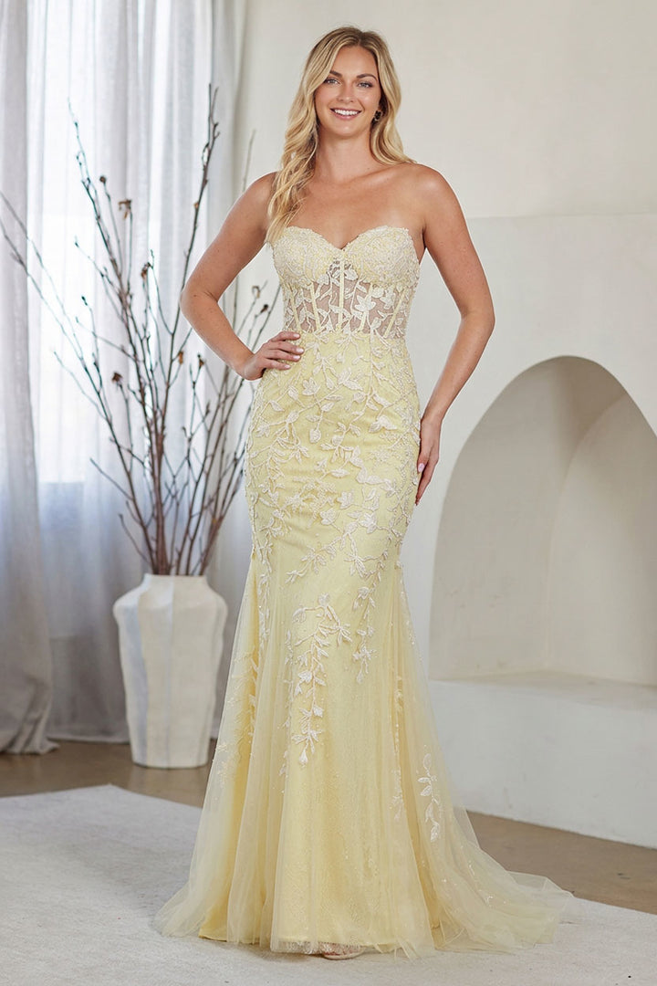 Twirl Prom 7024