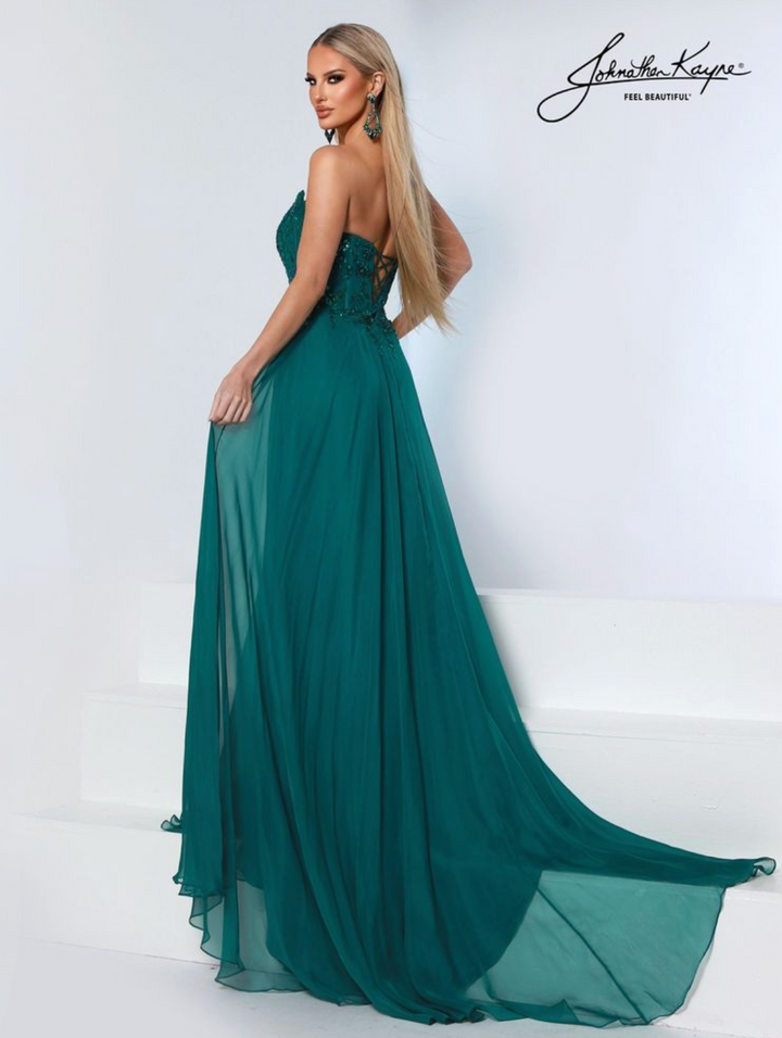 Johnathan Kayne 3256