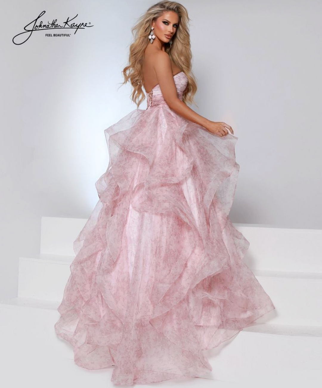 Johnathan Kayne 3271