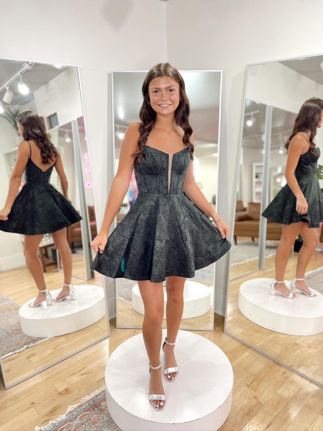 Sherri Hill 55793 77-1009 / Black / 14 Sherri Hill 55793 77-1009 / Black / 14